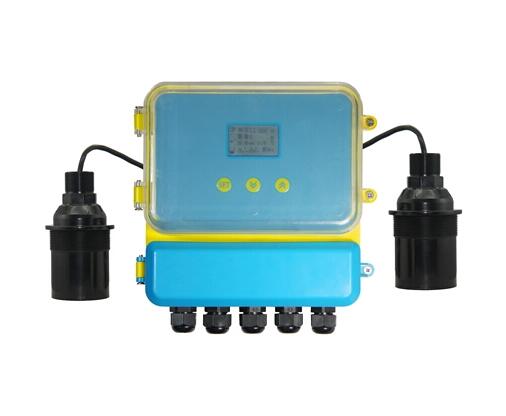 Ultrasonic liquid level difference meter